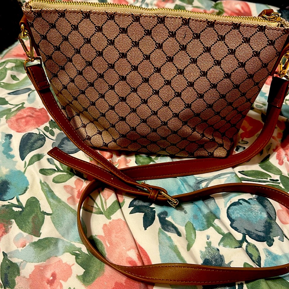 Never worn brown on brown small Steve Madden shoulder bag